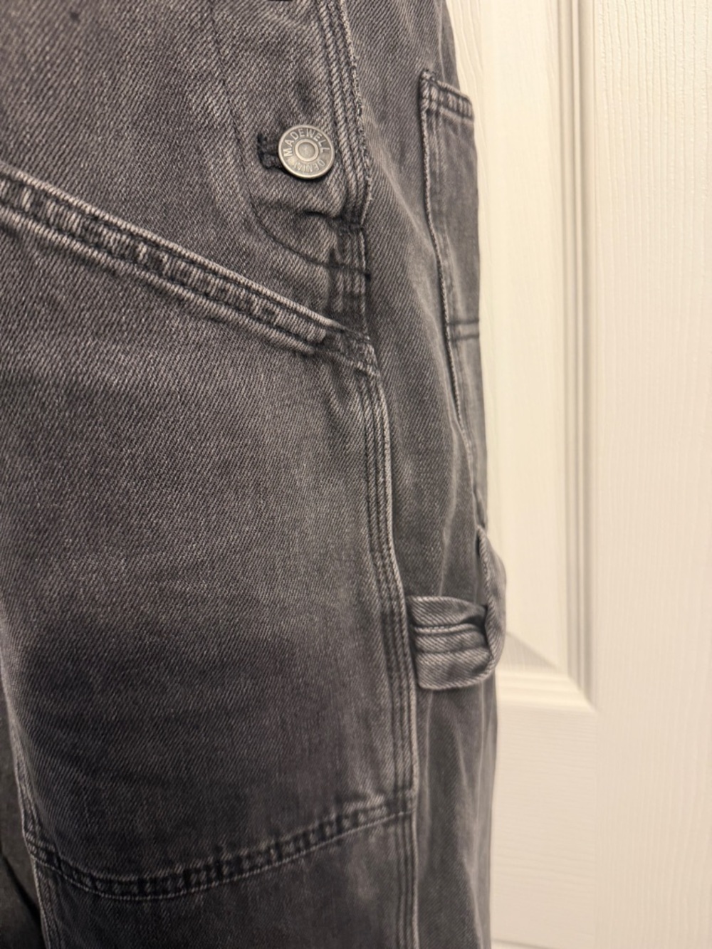 Madewell Denim Oversized Carpenter Overalls in Hartwell Wash size small gray - Picture 7 of 13
